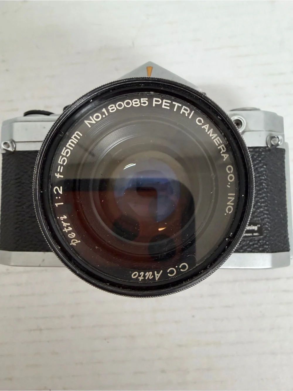 Vintage  Petri Flex V SLR Camera w/ Petri 55mm F2 Lens CC lens UNTESTED AS IS